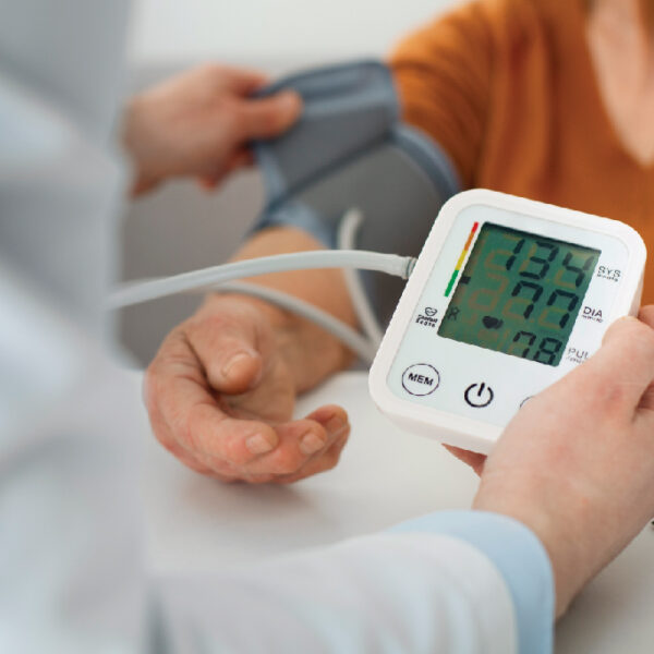 Hạ huyết áp dùng 6 vị thuốc bắc giúp giảm và ổn định huyết áp hàng ngày, ngăn ngừa tai biến đột quỵ